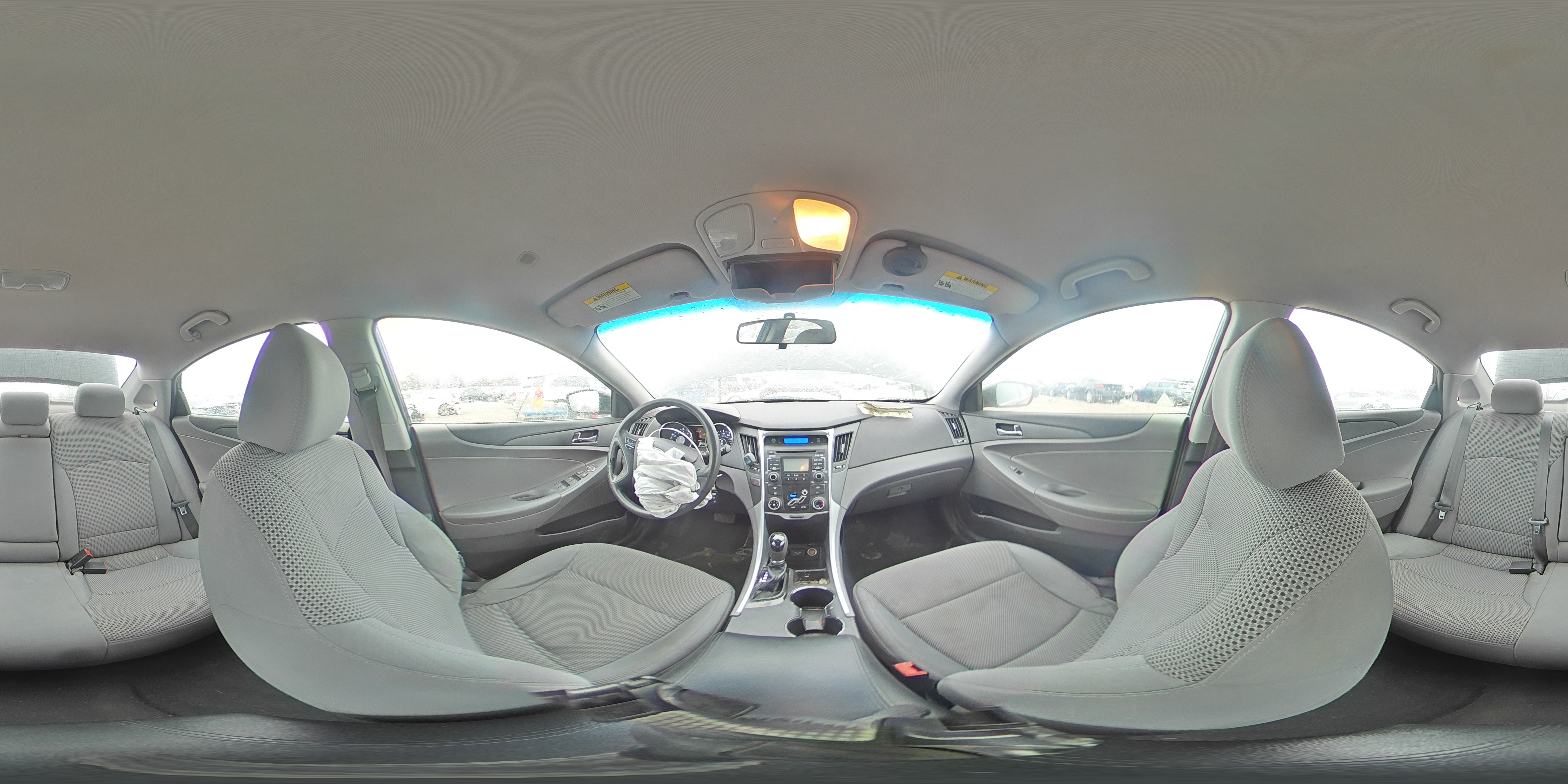 2011 Hyundai Sonata - Image 13