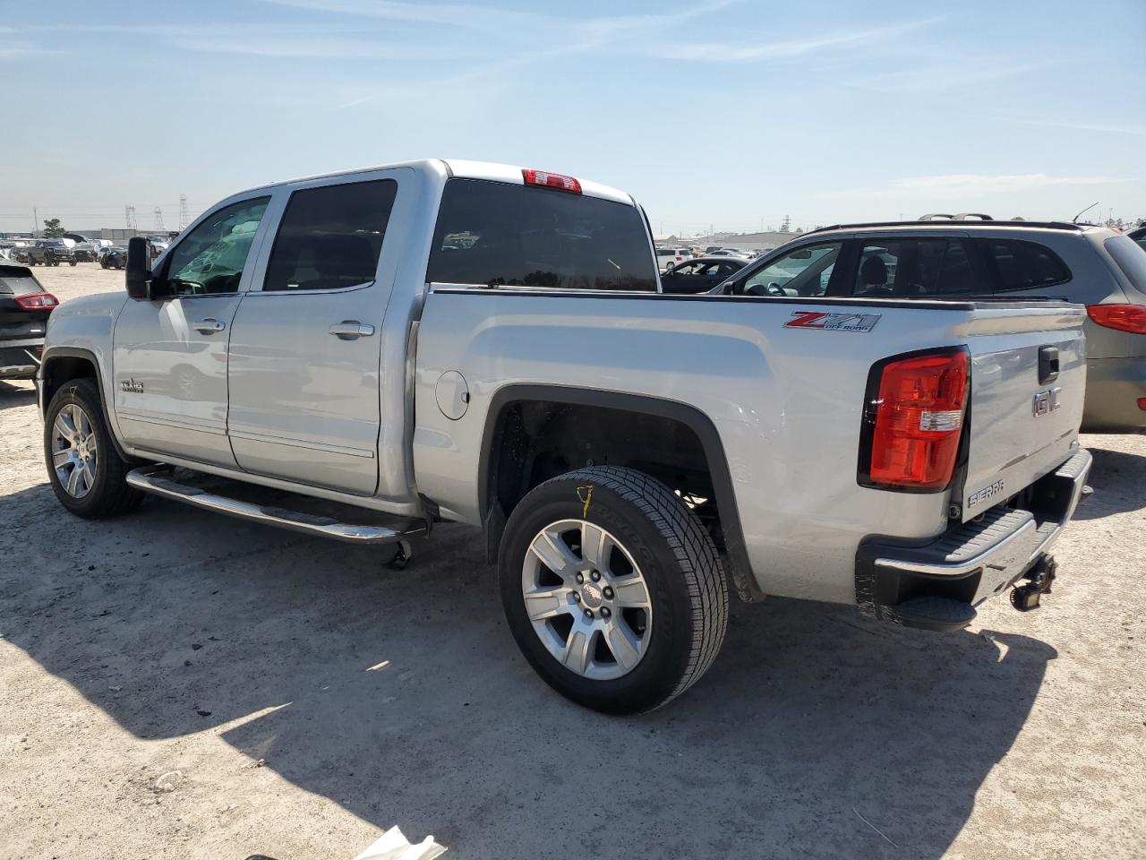 2017 GMC Sierra - Image 2