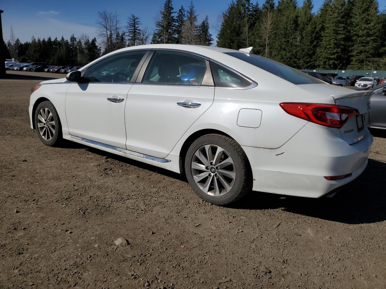 2016 Hyundai Sonata - Image 2