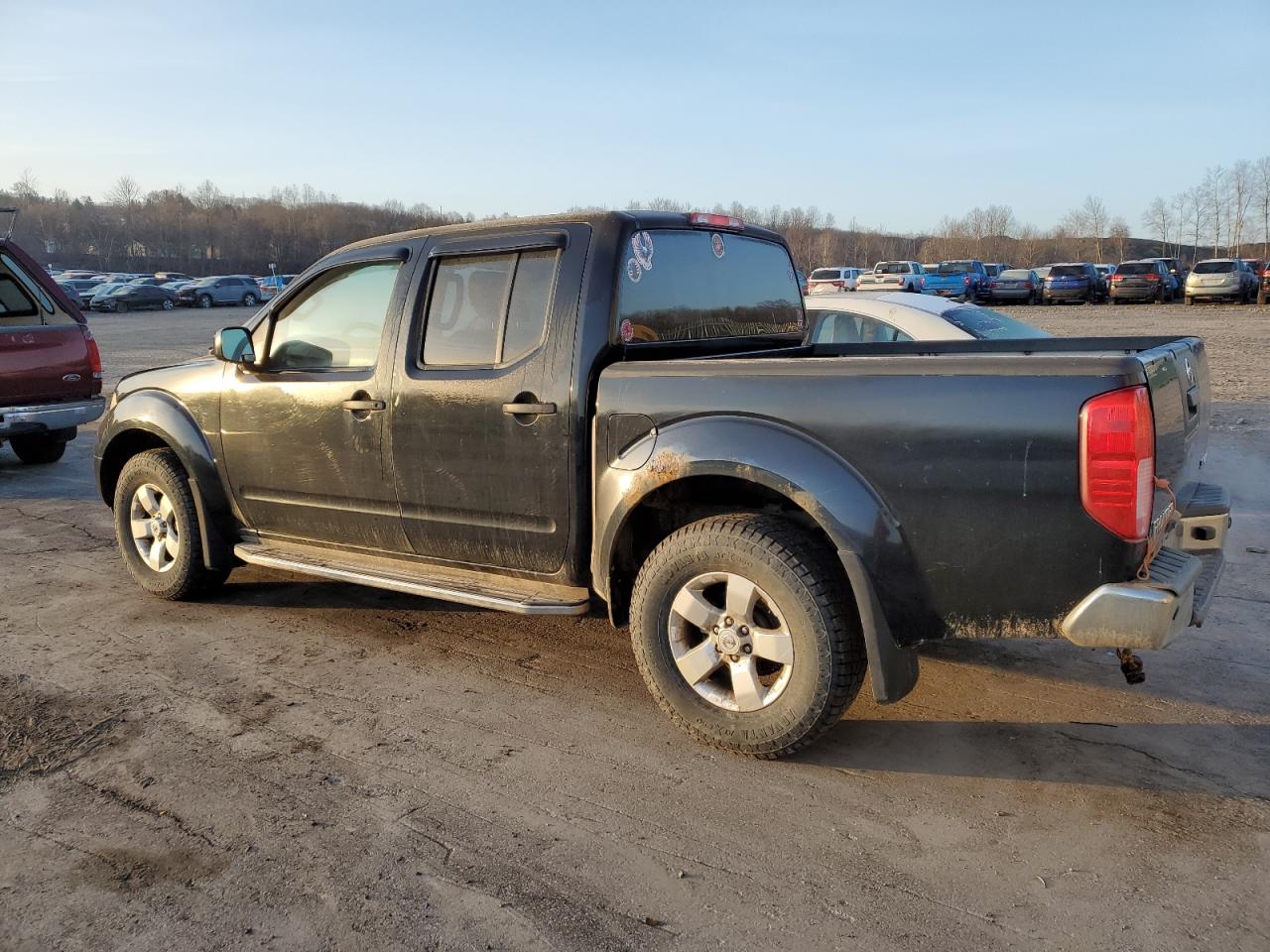 2013 Nissan Navara (Frontier) - Image 2