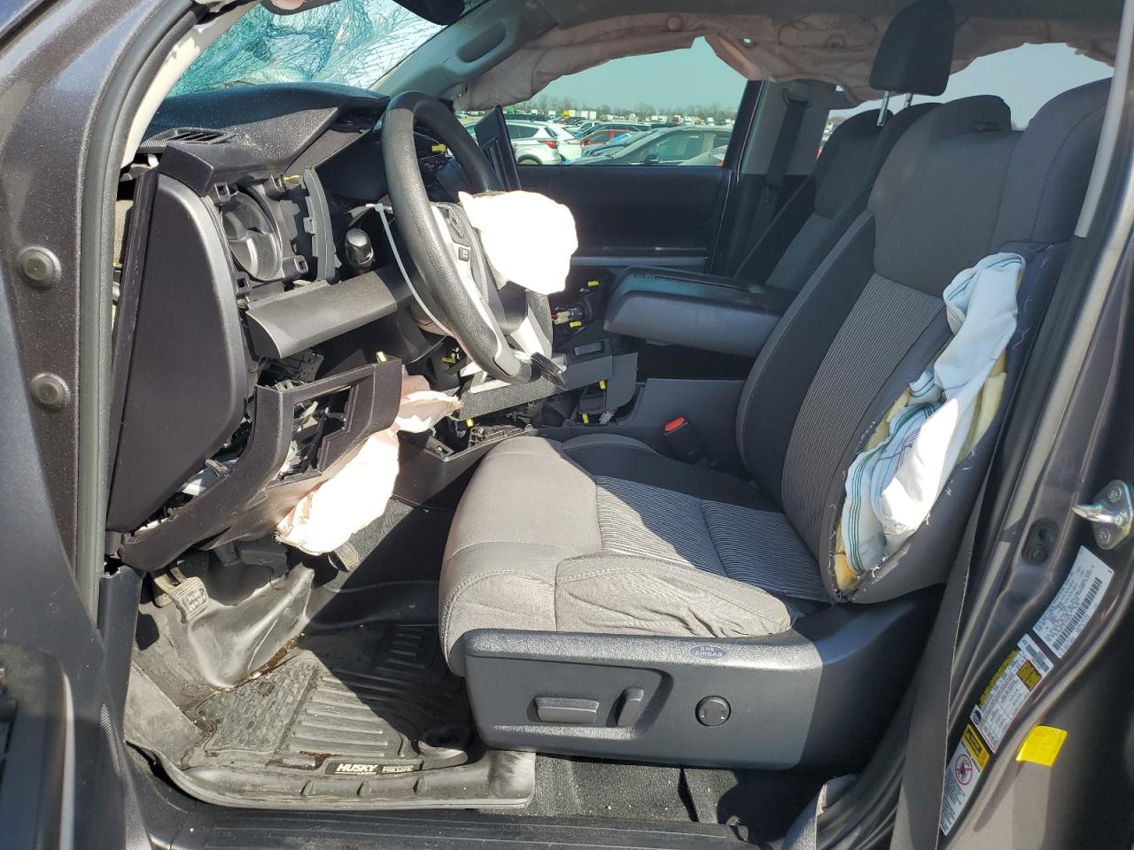 2015 Toyota Tundra - Image 7