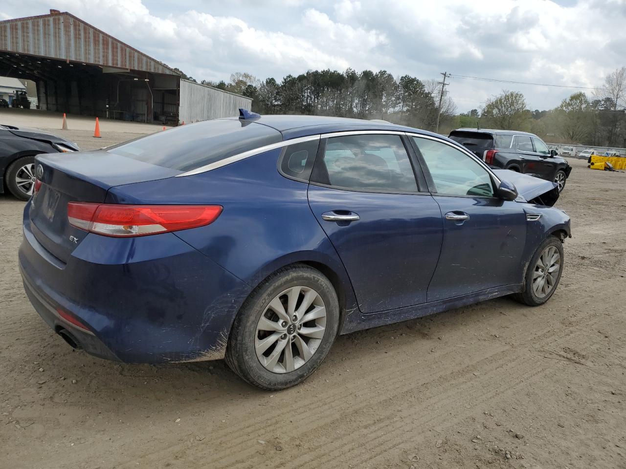 2016 Kia Optima - Image 3