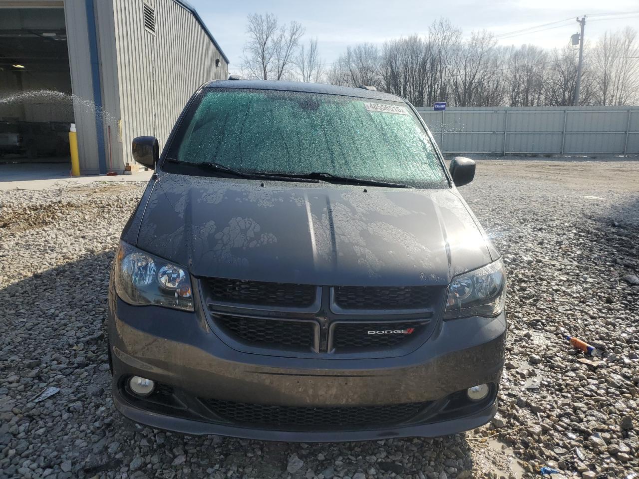 2019 Dodge Caravan - Image 5