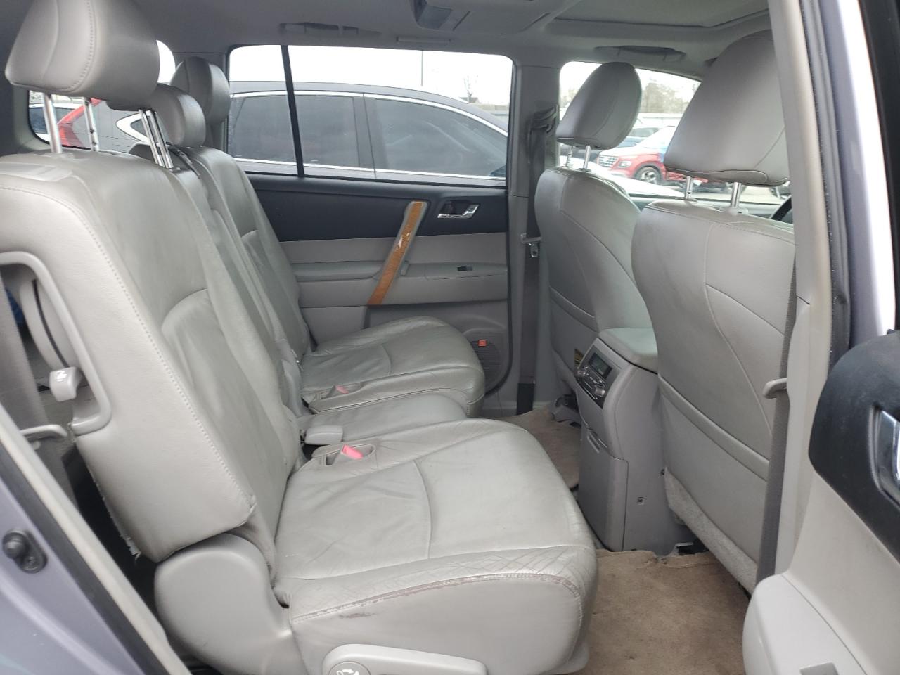 2008 Toyota Highlander - Image 12