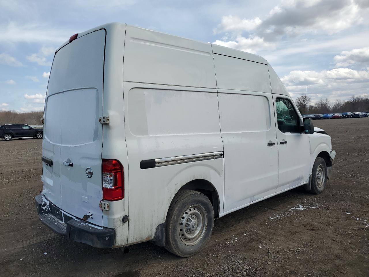 2015 Nissan NV - Image 3