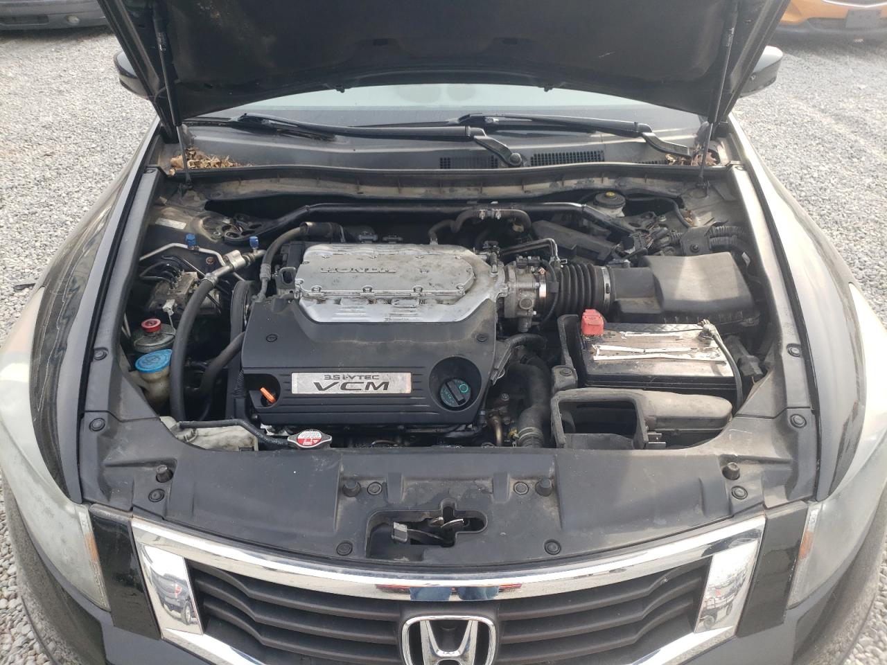 2010 Honda Accord - Image 11