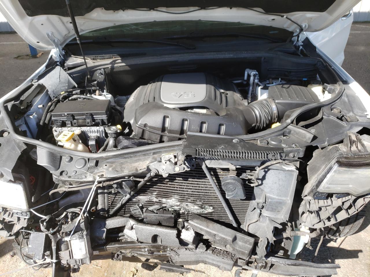 2014 Jeep Grand Cherokee - Image 13
