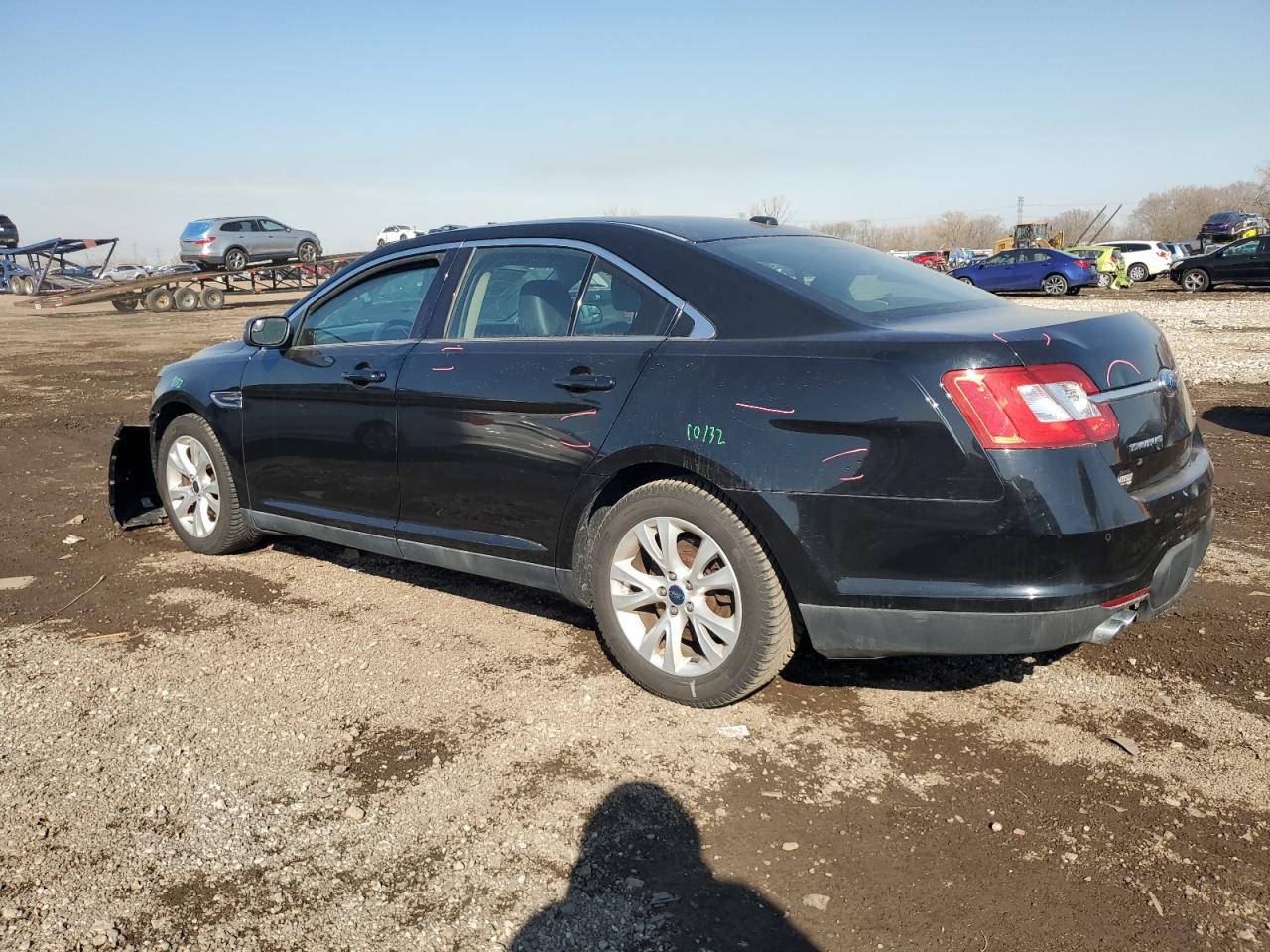 2012 Ford Taurus - Image 2