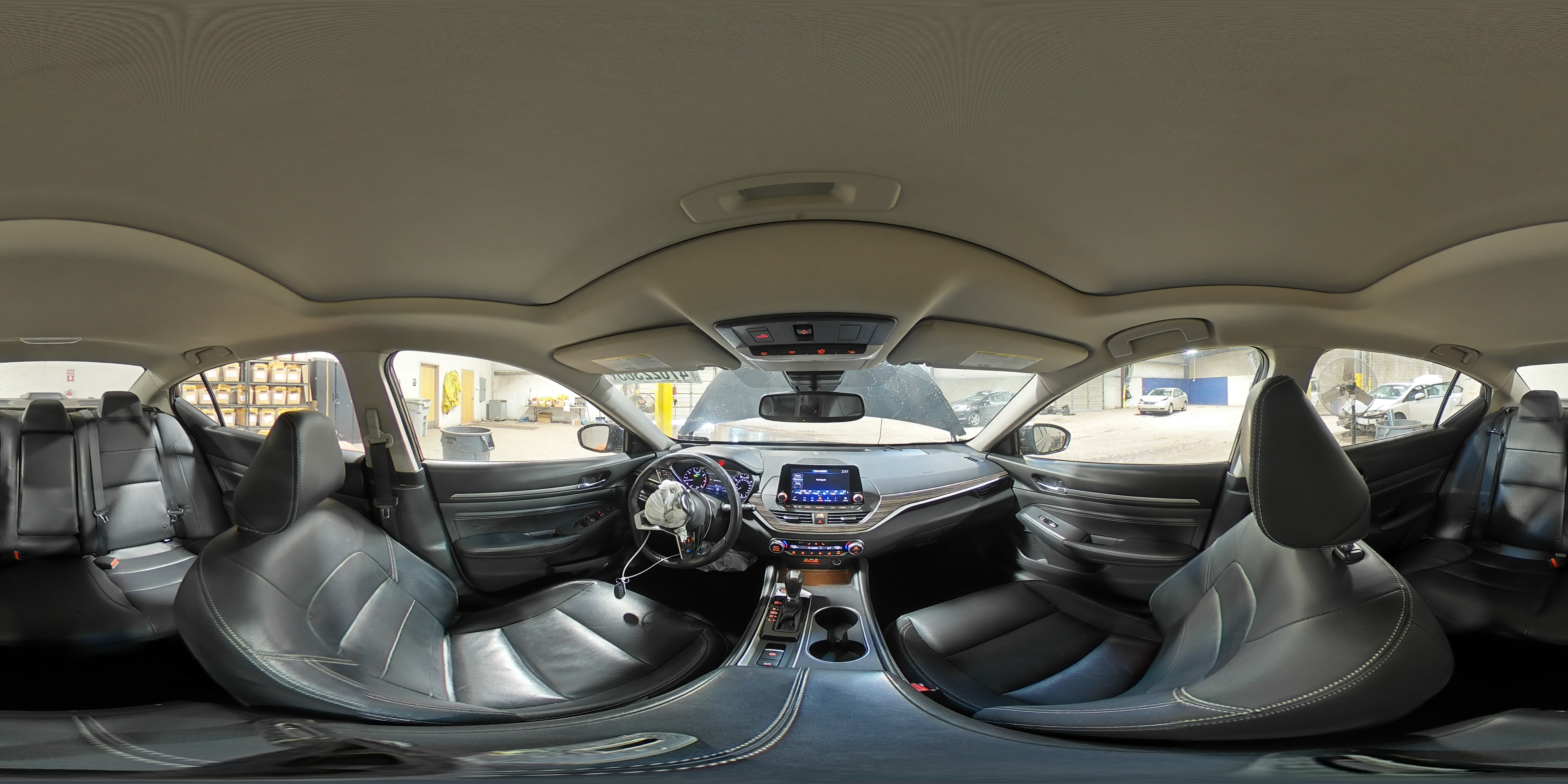 2019 Nissan Altima - Image 15