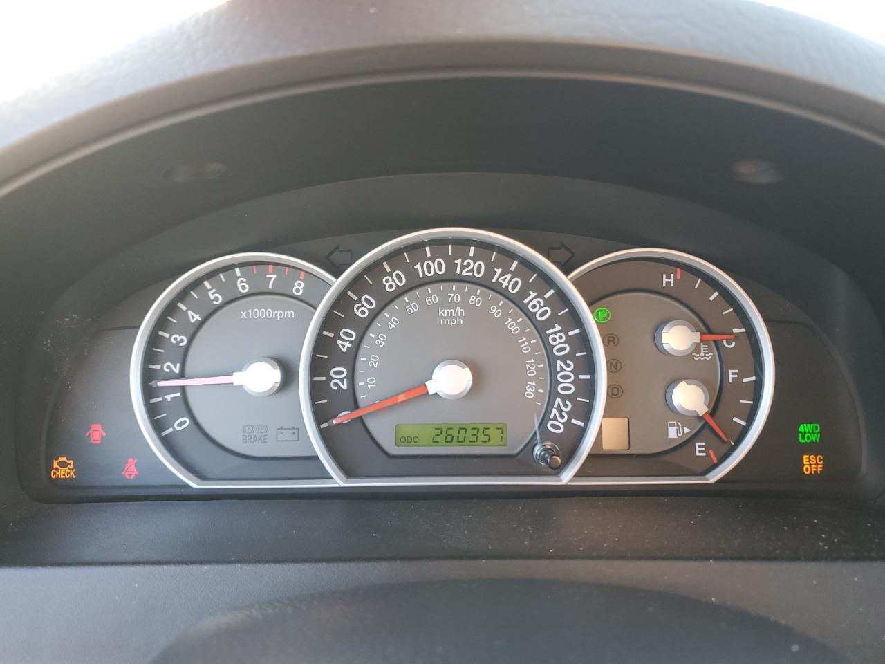2008 Kia Sorento - Image 9