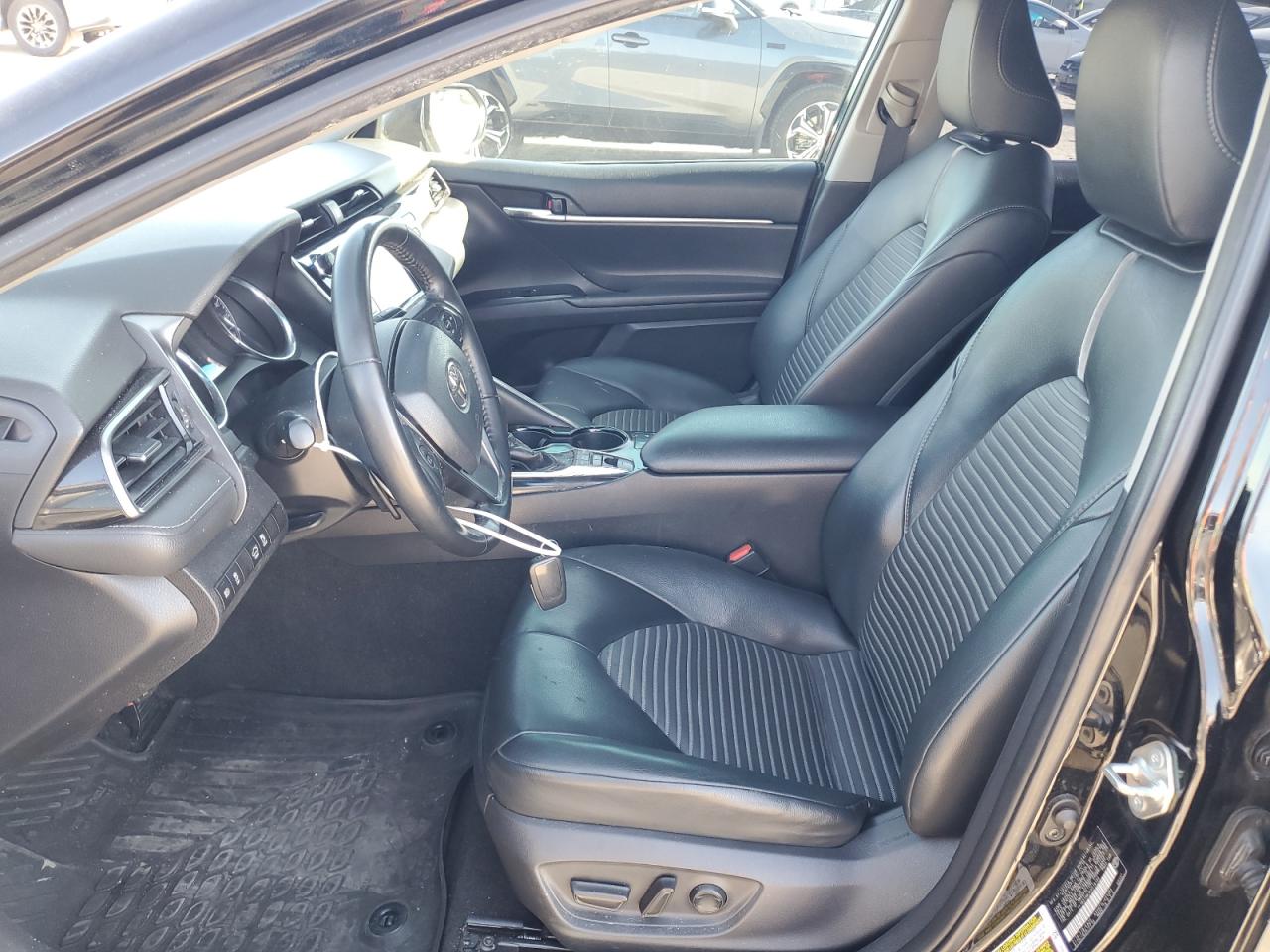2019 Toyota Camry - Image 7