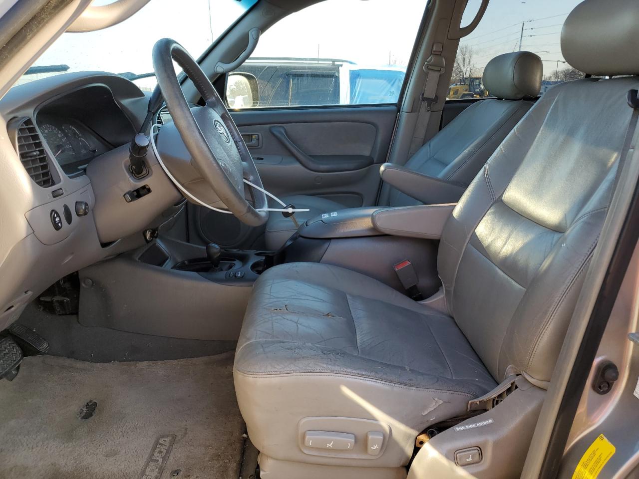2003 Toyota Sequoia - Image 7