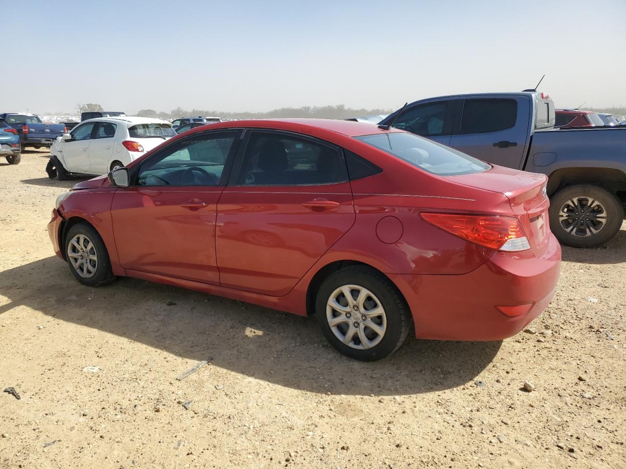 2014 Hyundai Accent - Image 2