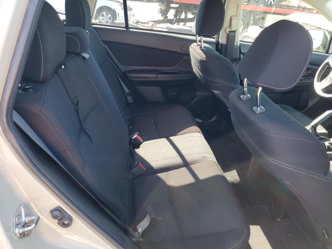 2014 Subaru XV - Image 11
