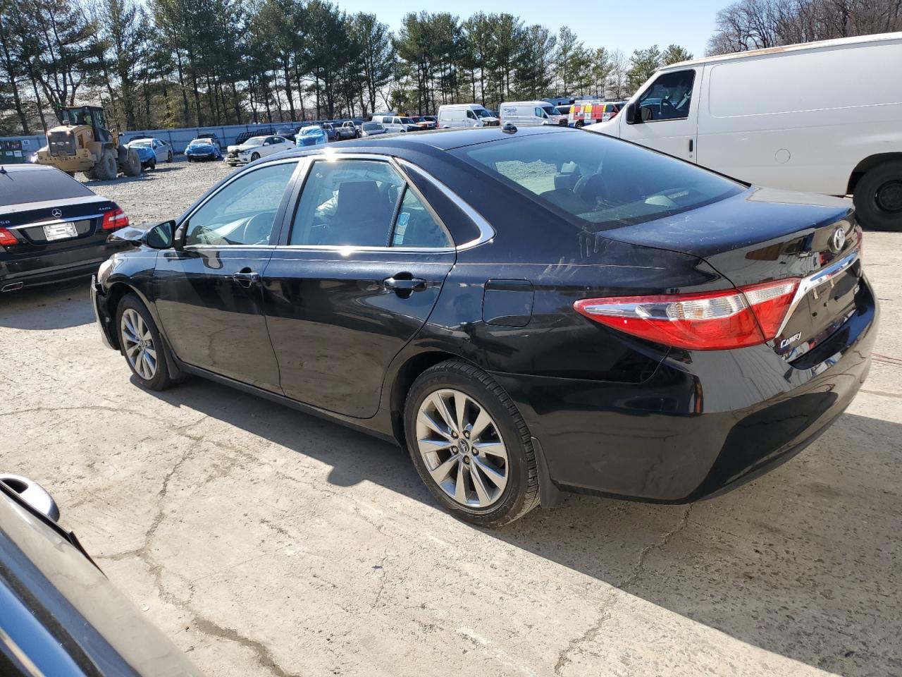 2015 Toyota Camry - Image 2