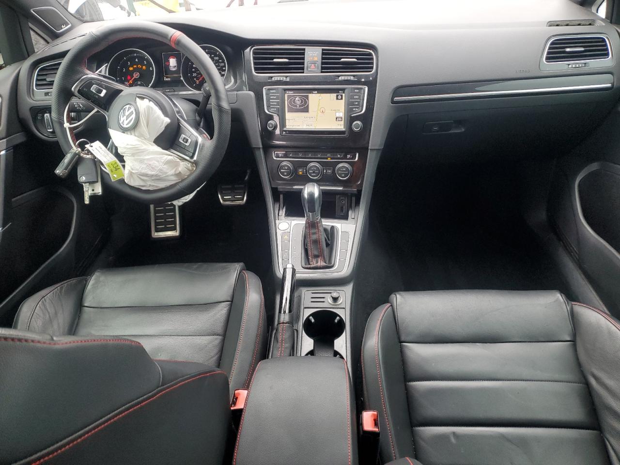 2016 Volkswagen GTI - Image 8