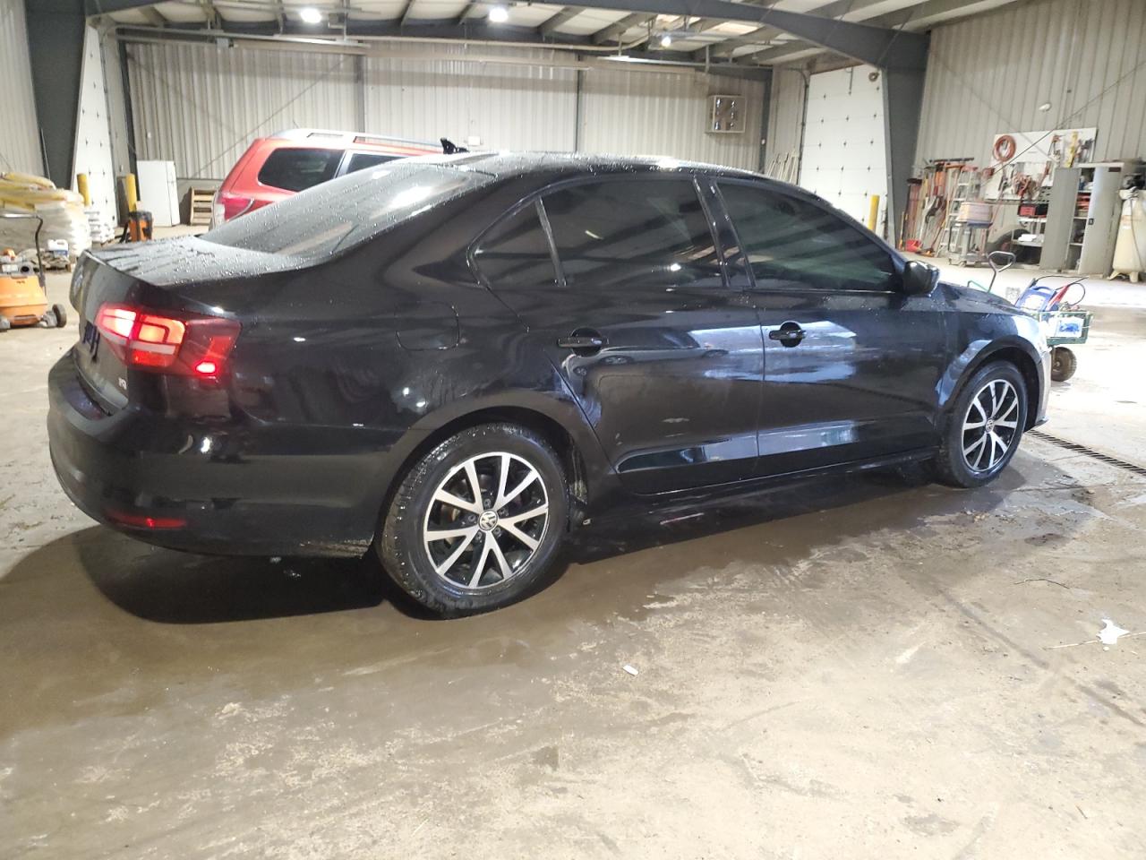 2016 Volkswagen Jetta - Image 3