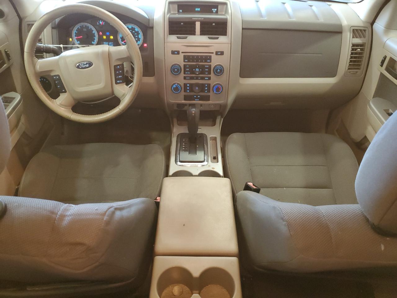 2009 Ford Escape - Image 8