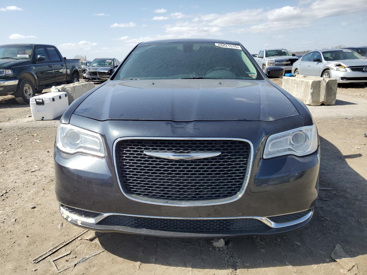 2015 Chrysler 300 - Image 5