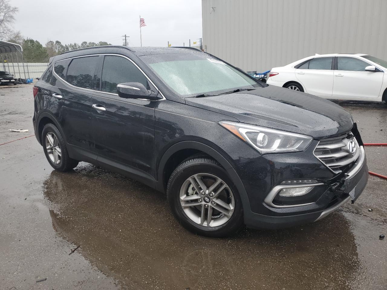 2017 Hyundai Santa Fe - Image 4