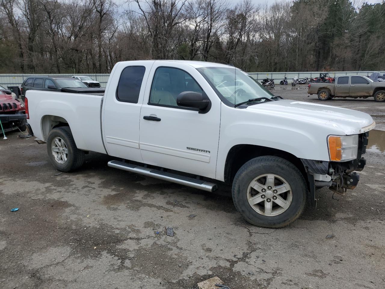 2013 GMC Sierra - Image 4