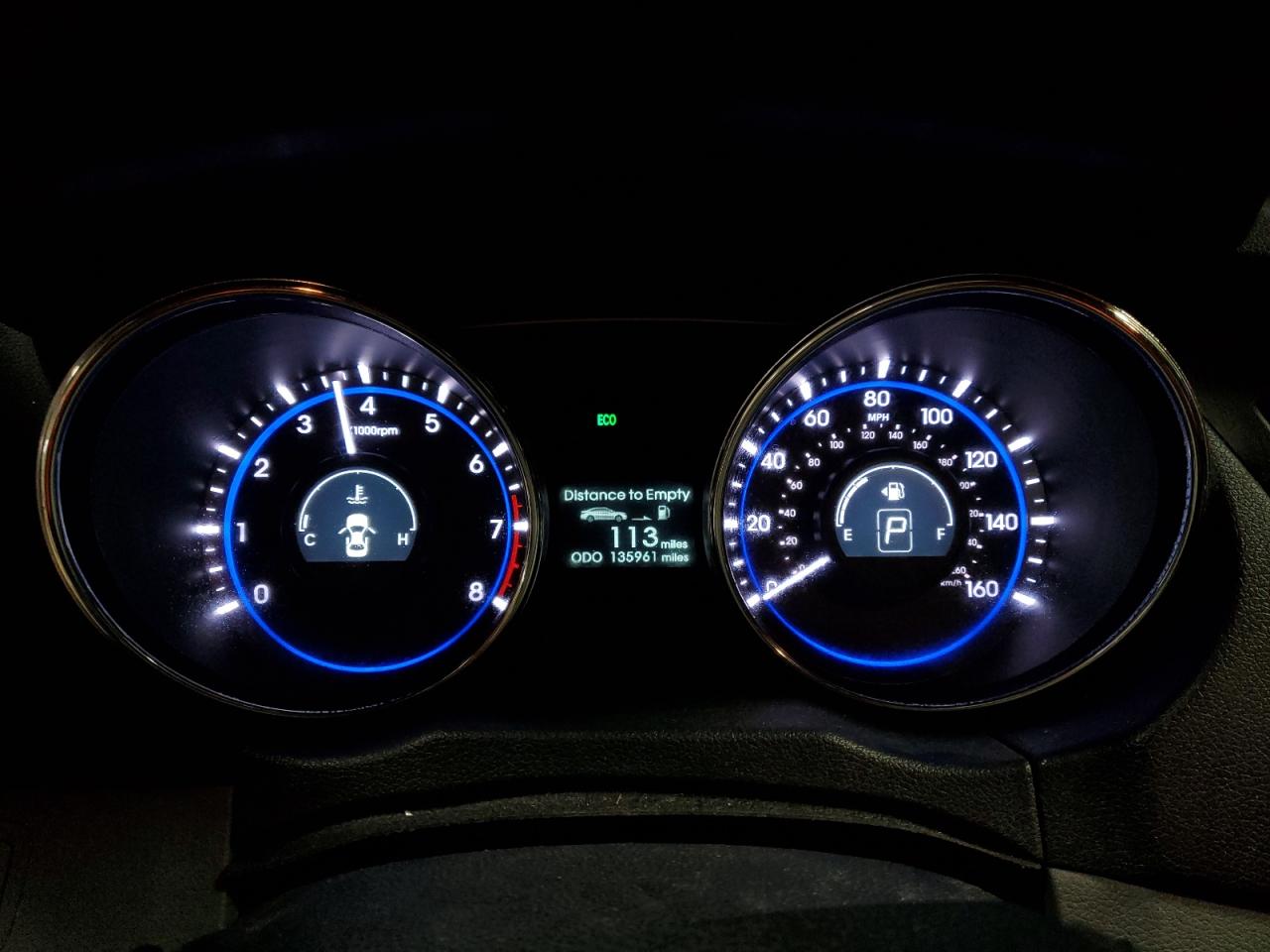 2012 Hyundai Sonata - Image 9