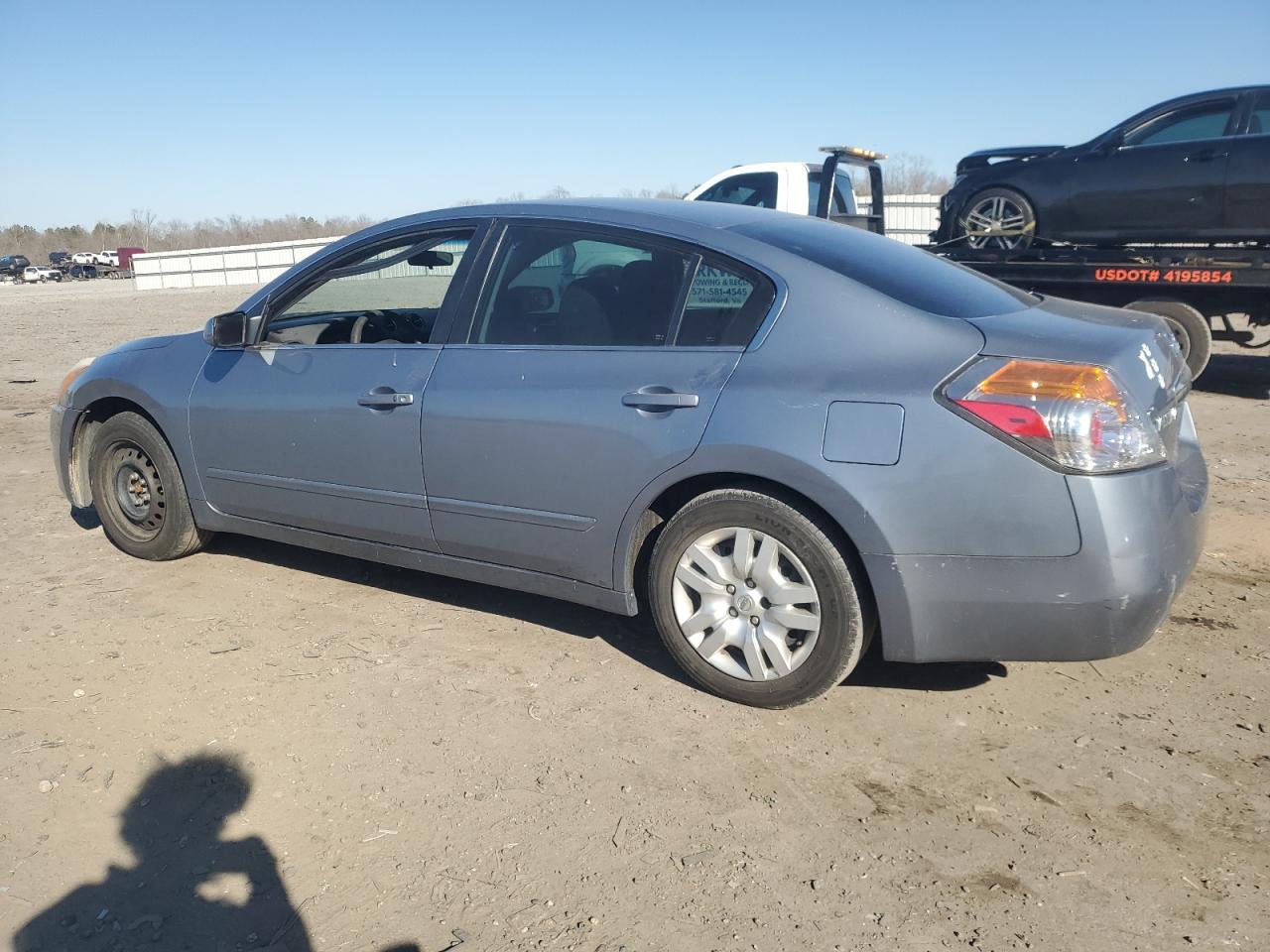 2011 Nissan Altima - Image 2