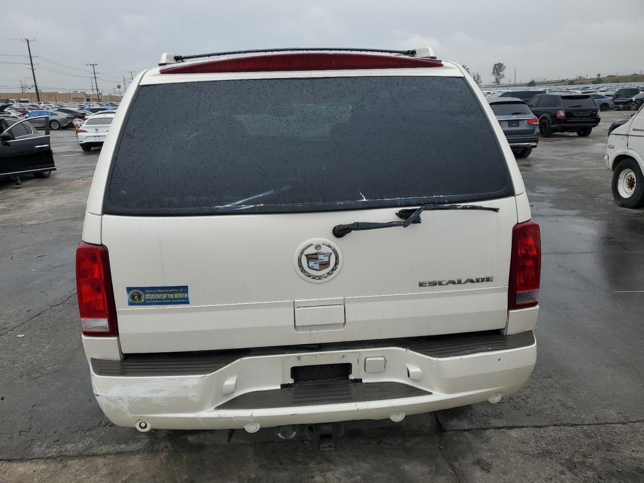 2004 Cadillac Escalade - Image 6