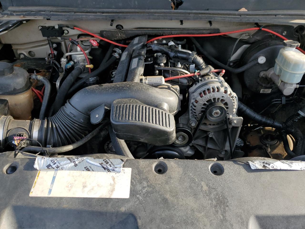 2008 Chevrolet Silverado - Image 11