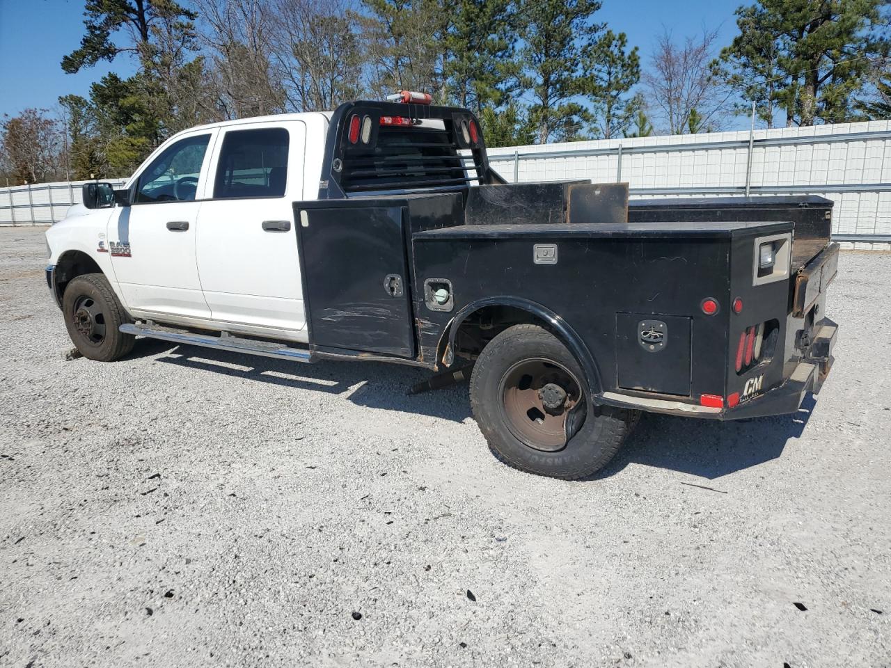 2014 RAM 3500 - Image 2