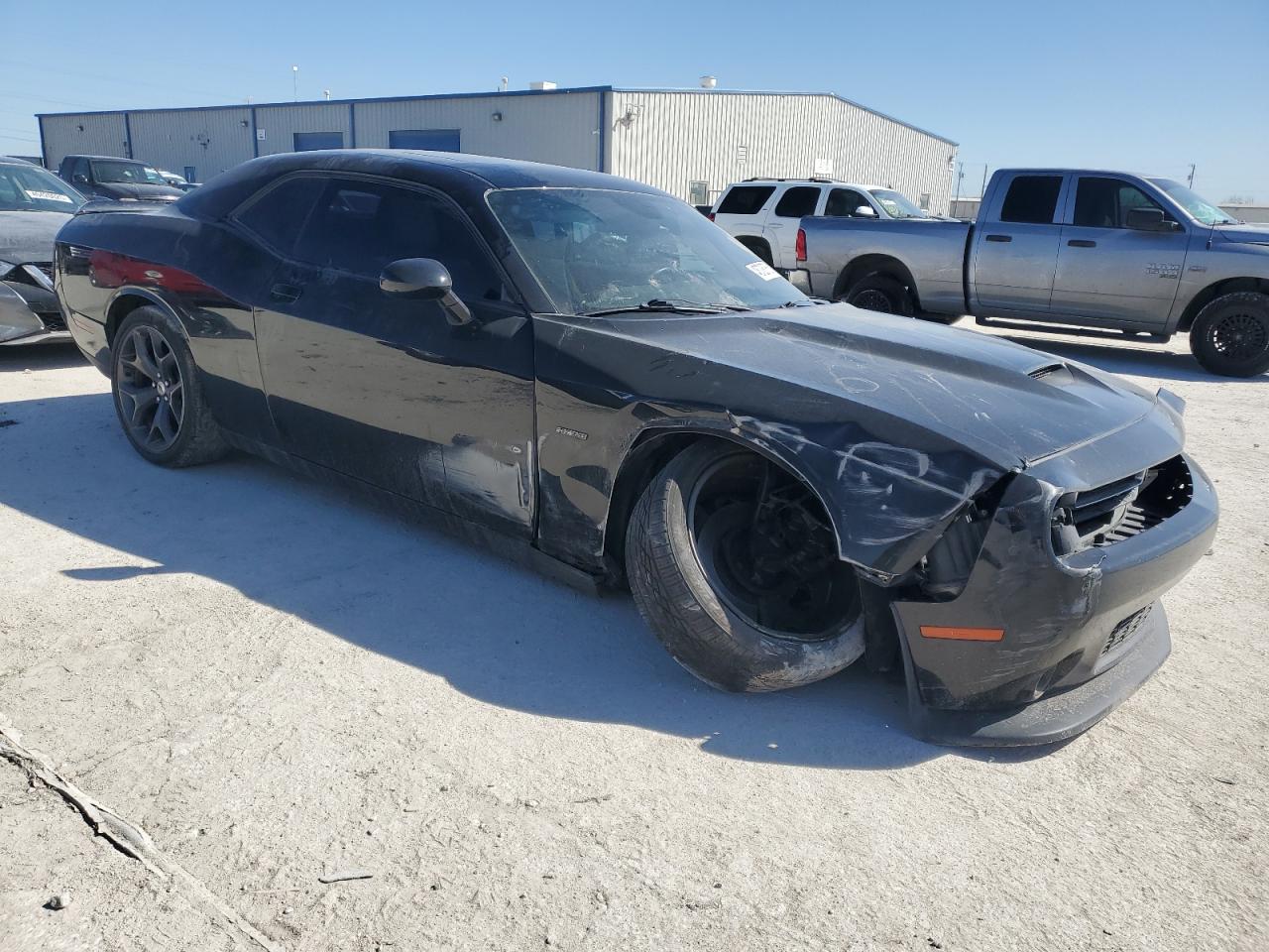 2019 Dodge Challenger - Image 4