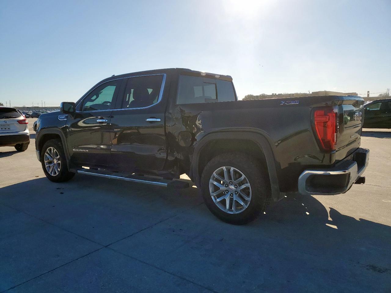 2019 GMC Sierra - Image 2
