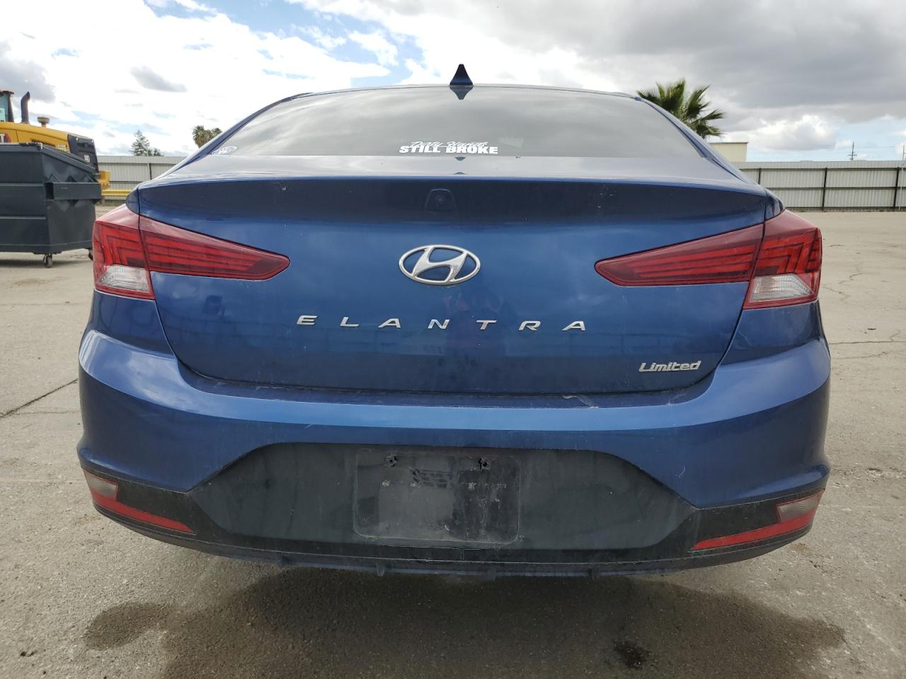 2019 Hyundai Elantra - Image 6