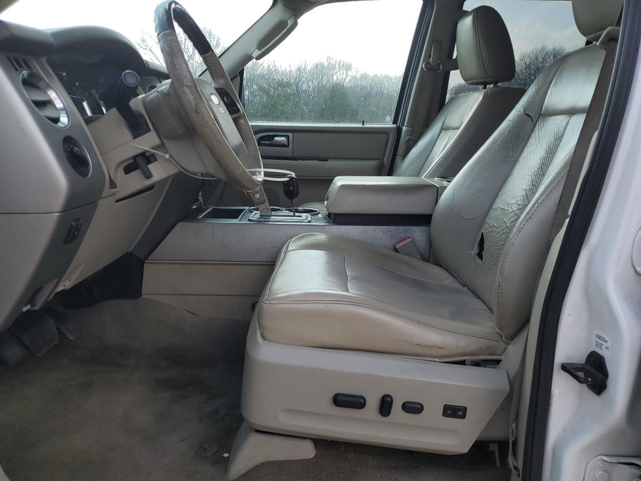 2012 Ford Expedition - Image 7