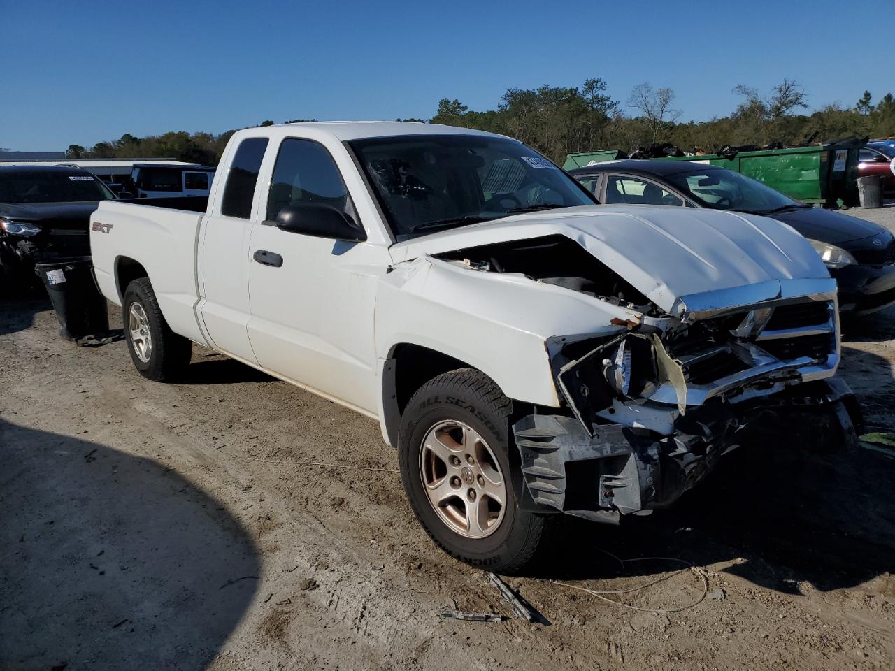 2007 Dodge Dakota - Image 4