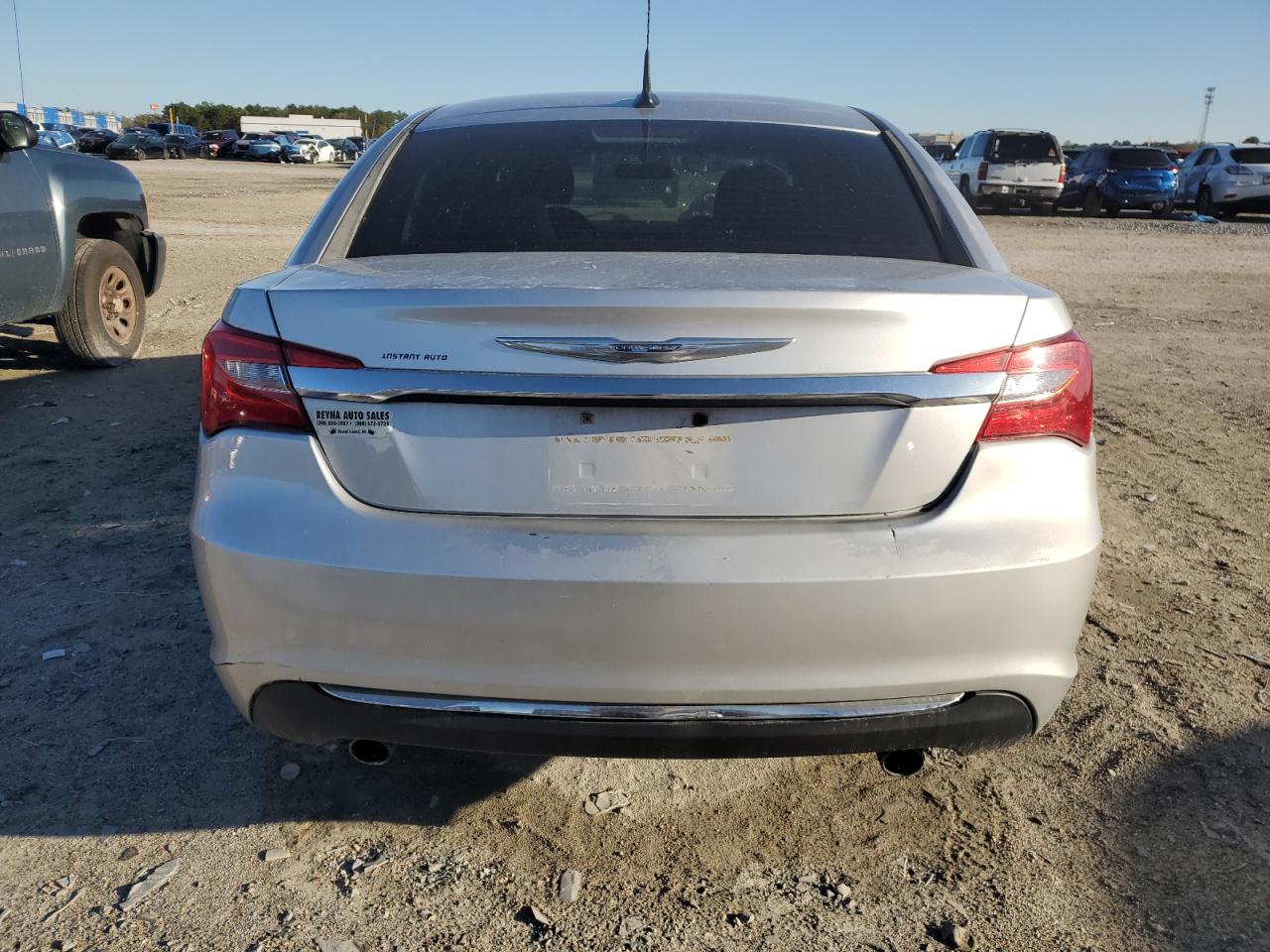 2011 Chrysler 200 - Image 6