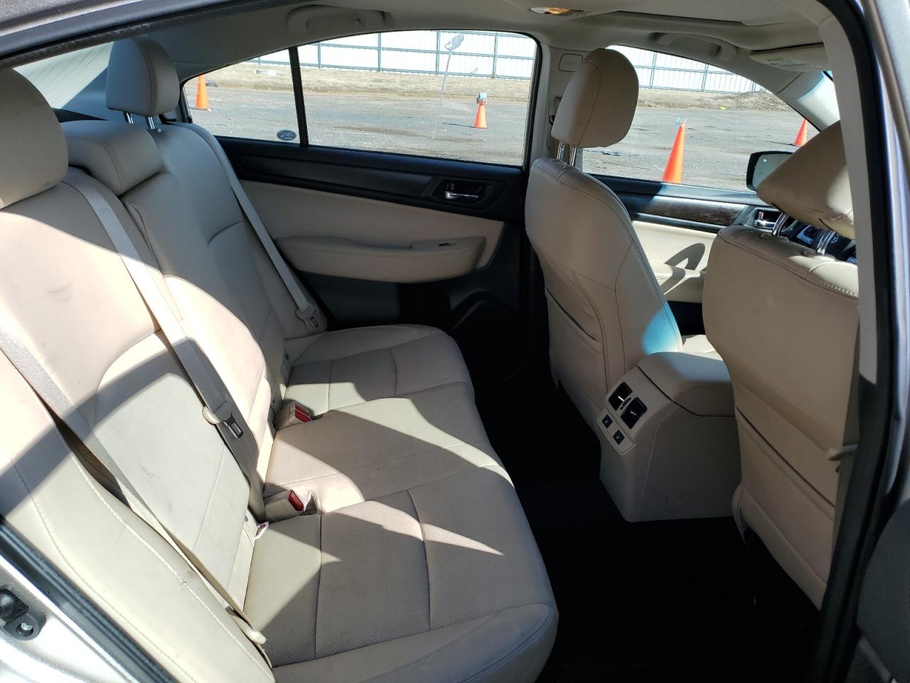 2016 Subaru Legacy - Image 10