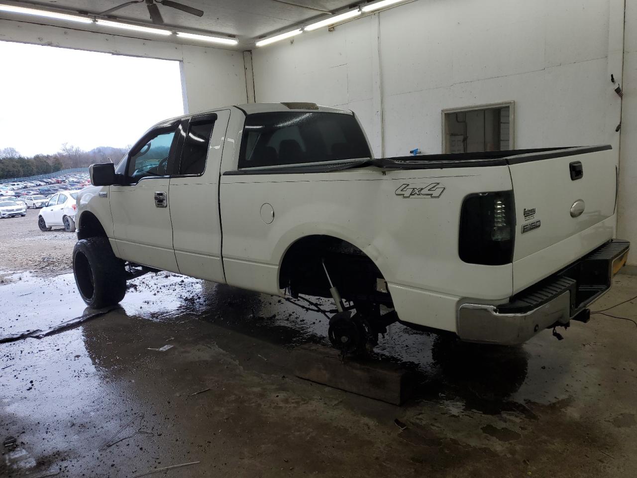 2006 Ford F-150 - Image 2
