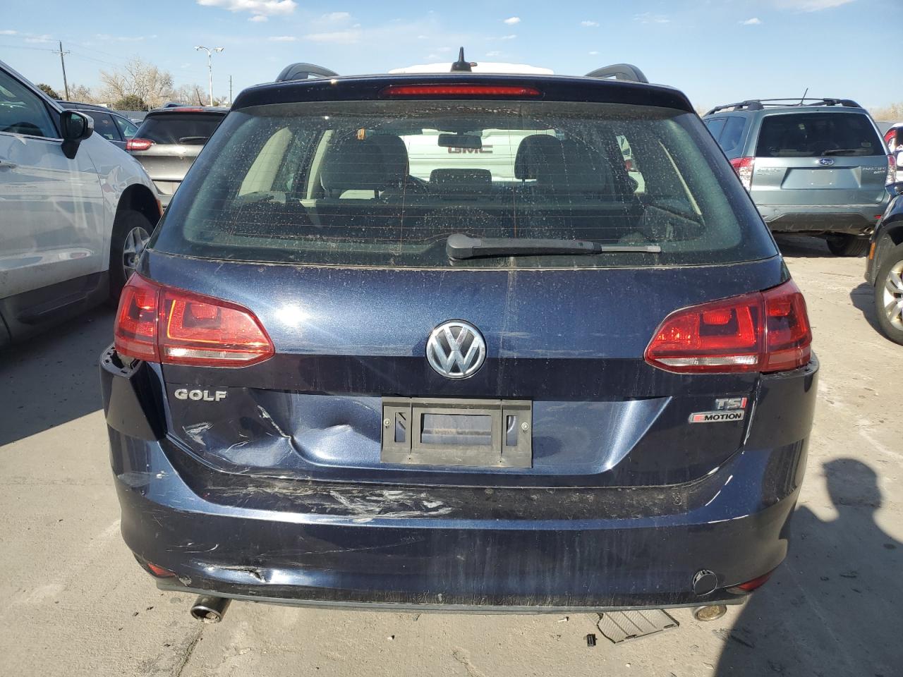 2017 Volkswagen Golf - Image 6