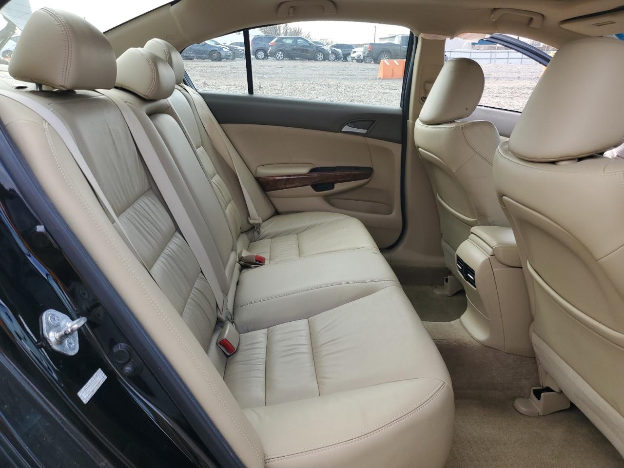 2010 Honda Accord - Image 11