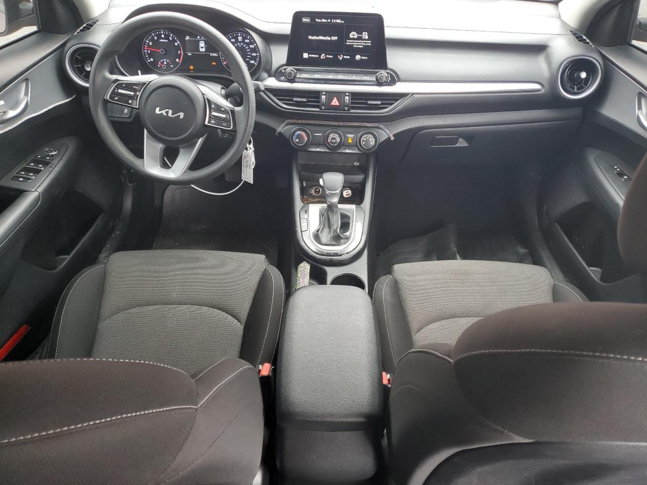 2023 Kia Forte - Image 8