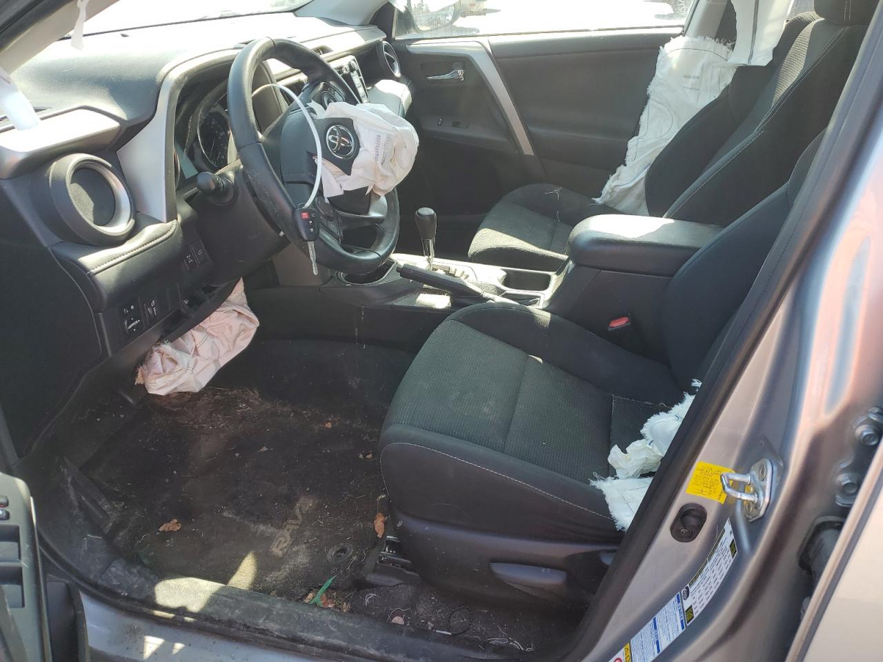 2016 Toyota RAV 4 - Image 7