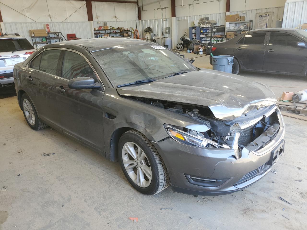 2015 Ford Taurus - Image 4