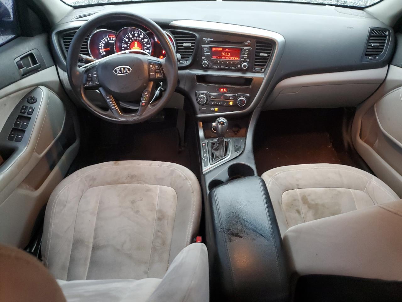 2011 Kia Optima - Image 8