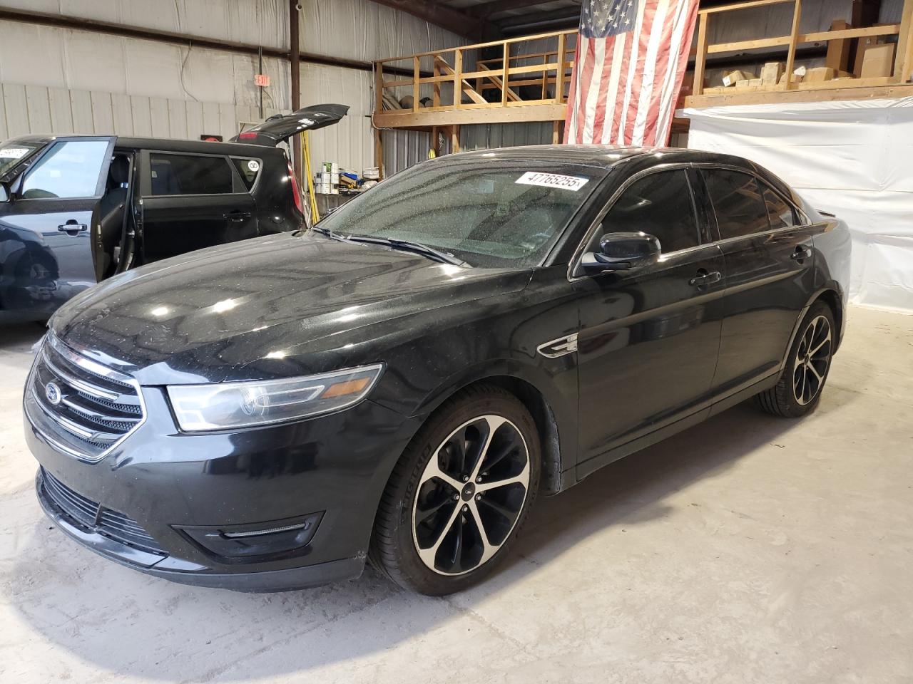 2014 Ford Taurus - Image 1