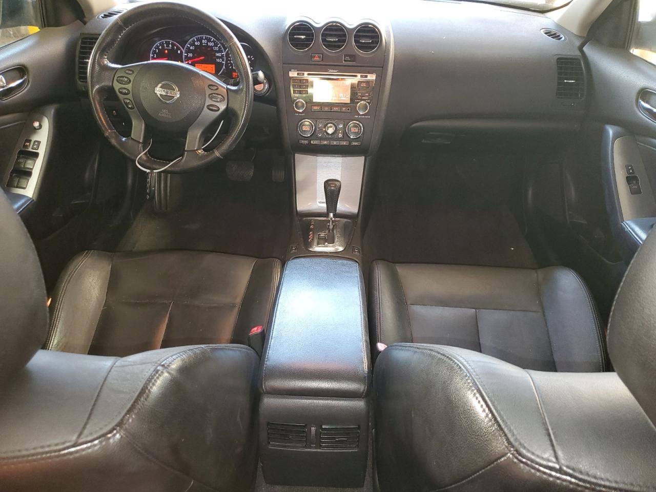 2011 Nissan Altima - Image 8