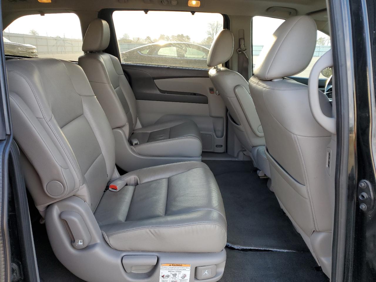 2015 Honda Odyssey - Image 11