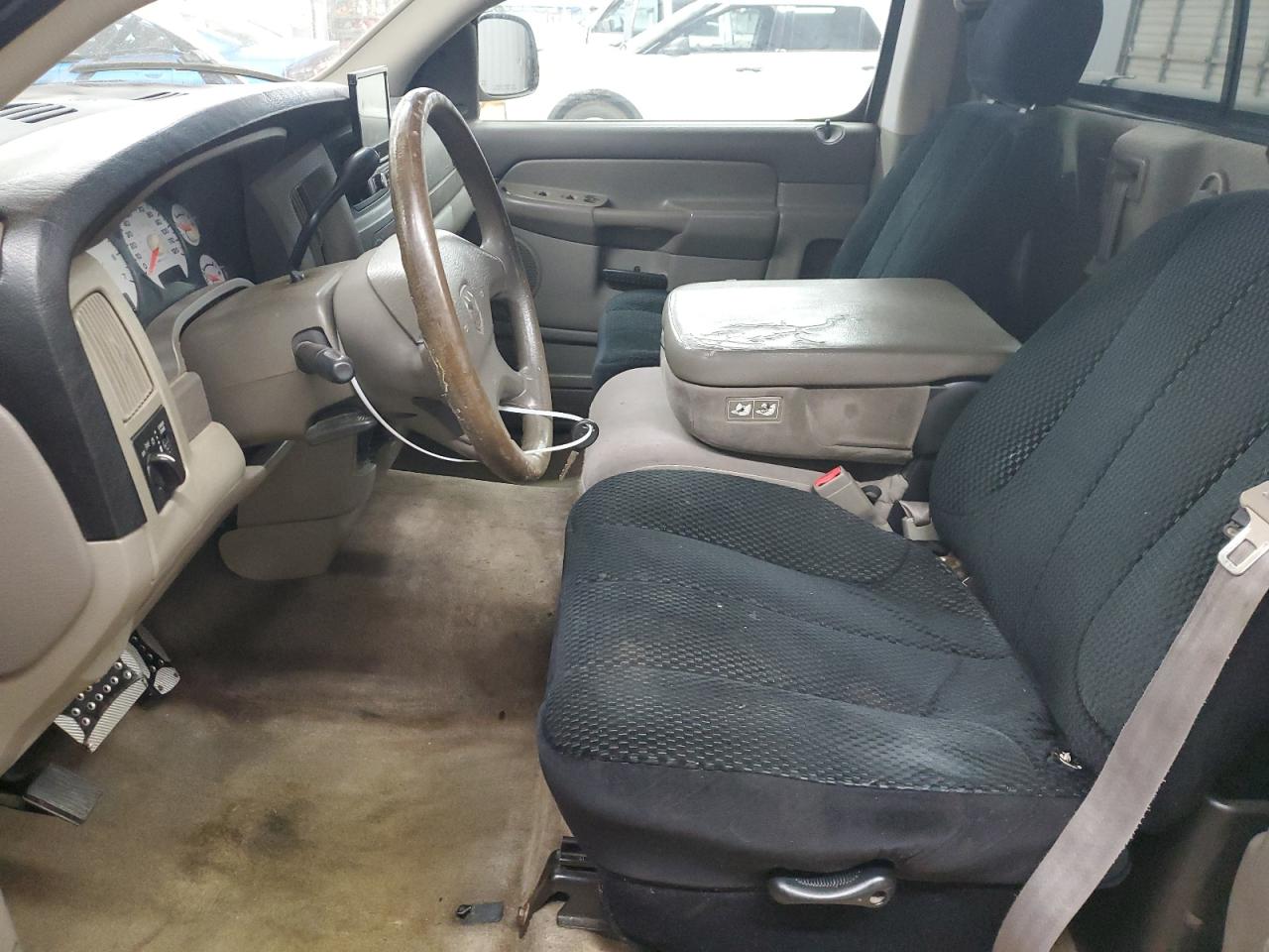 2003 Dodge RAM - Image 7