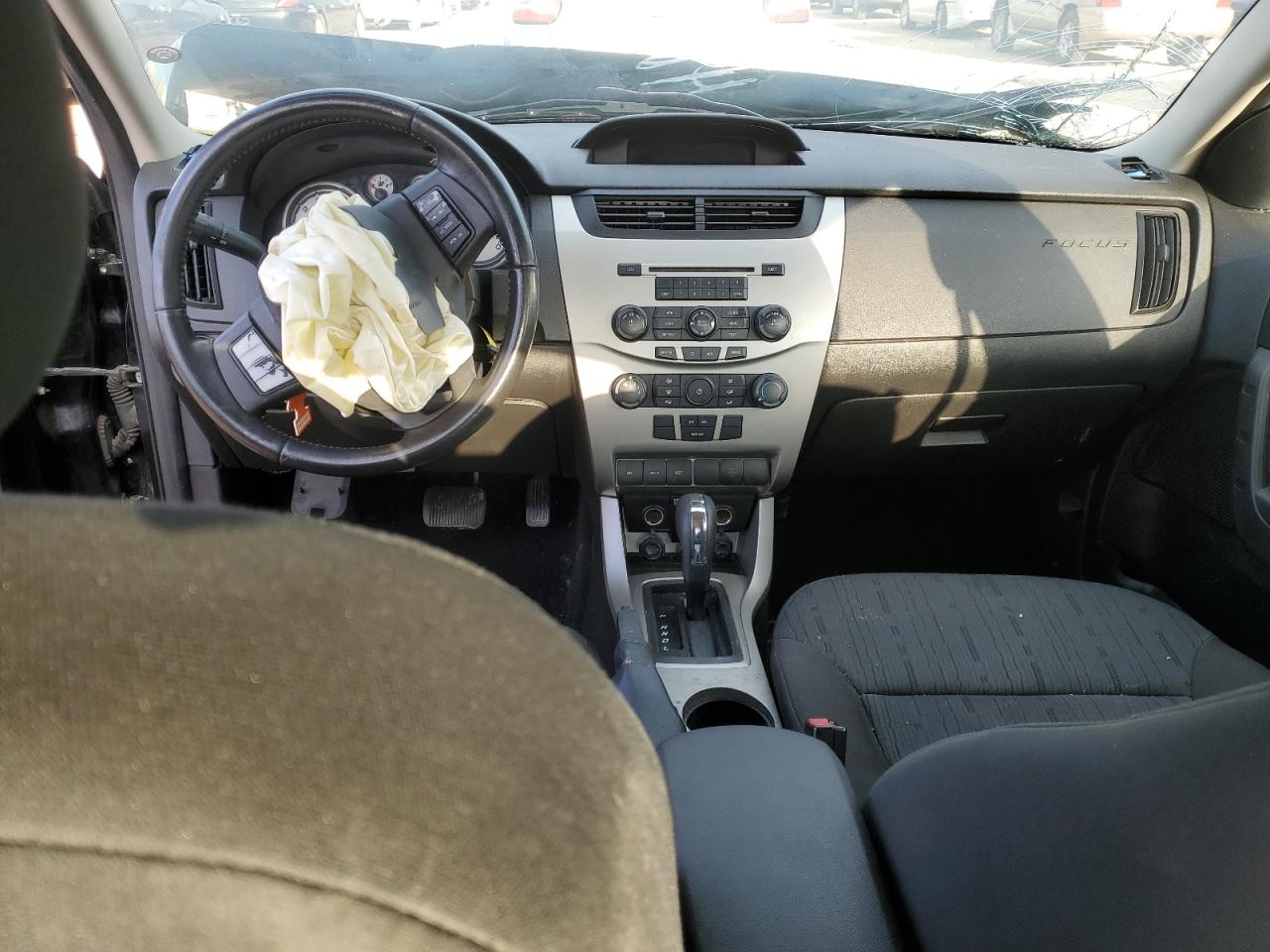 2009 Ford Focus - Image 8