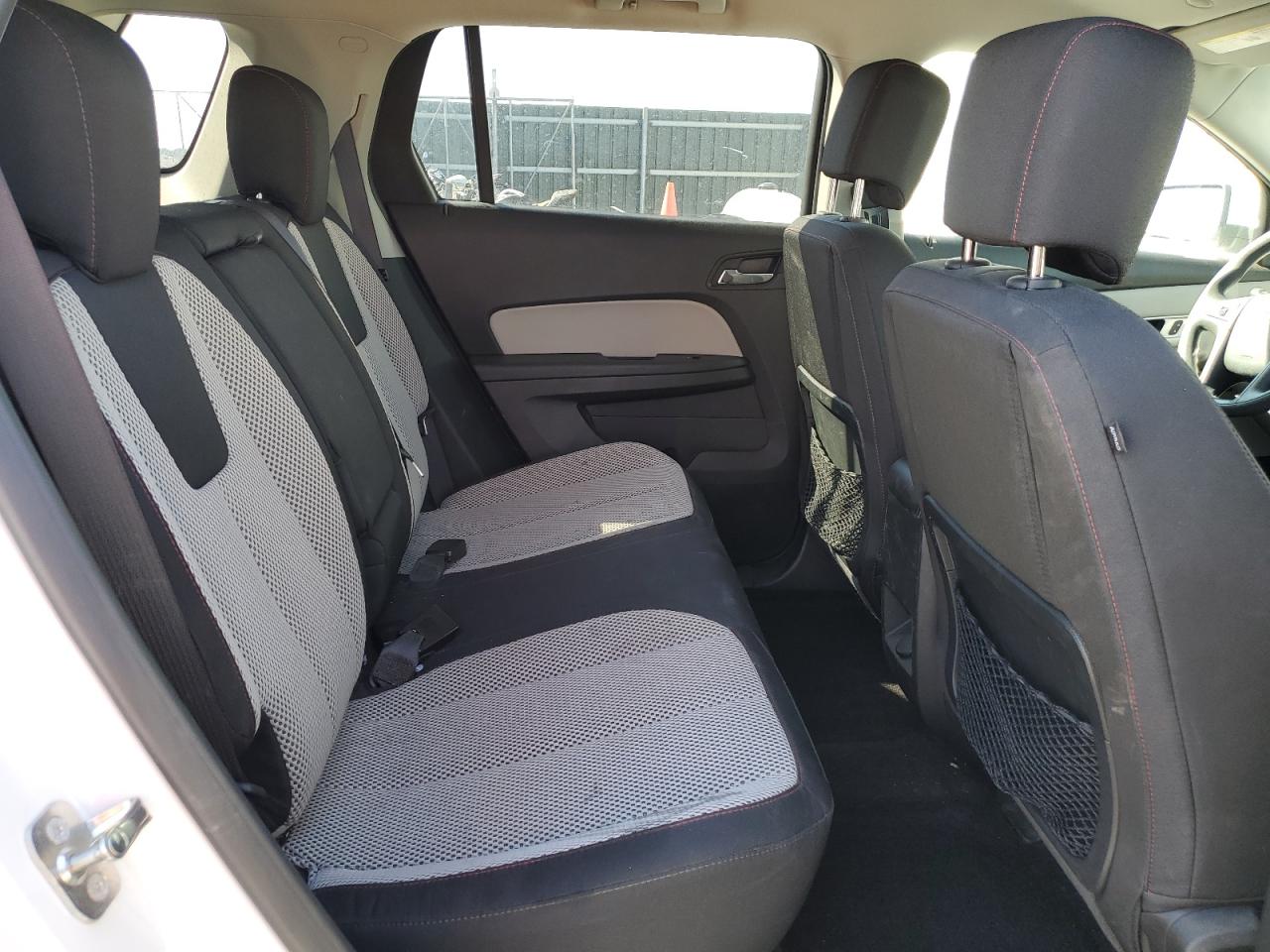 2016 GMC Terrain - Image 11